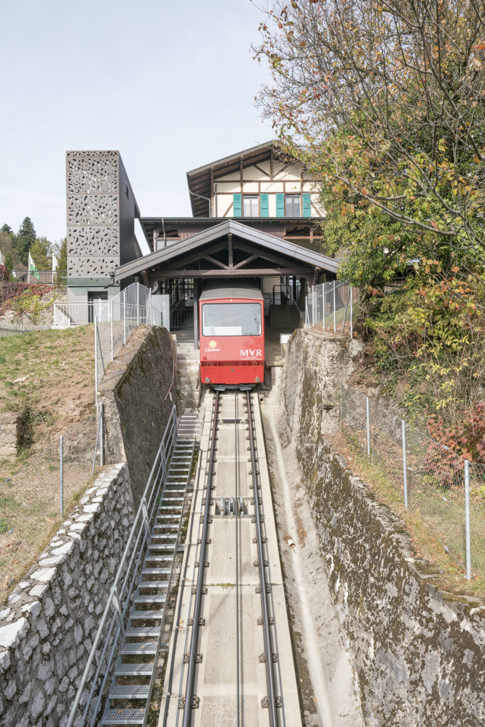 Architram – Ascenseur et passerelle du funiculaire